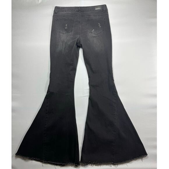 Lil Bee's Bohemian Boutique Women's Super Flare Black Denim Jeans - 12 (31x34.5) - Picture 2 of 5